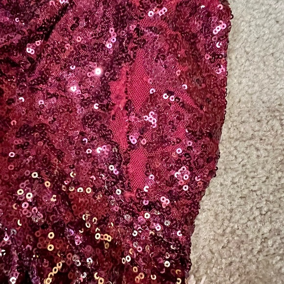 Fashion NOVA Wynn Sequin Dress Burgundy/combo rose gold ombré Size L - Picture 6 of 10